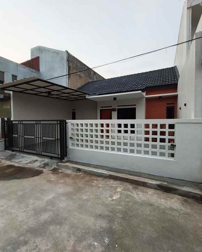 dijual rumah permata kopo