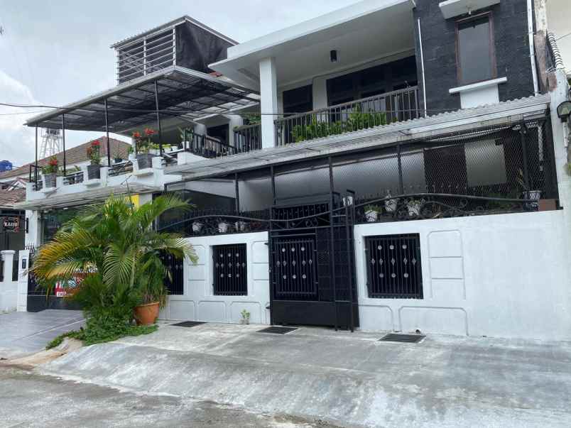 dijual rumah perumahan kayu putih