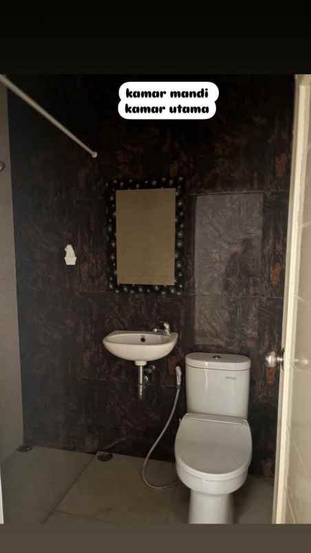 dijual rumah perumahan kemang pratama 2