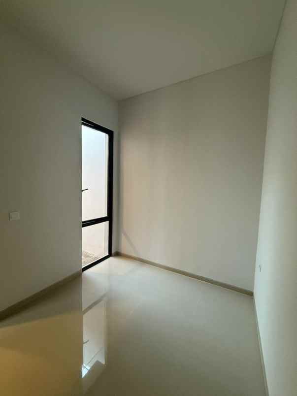 dijual rumah perumahan park sunrise