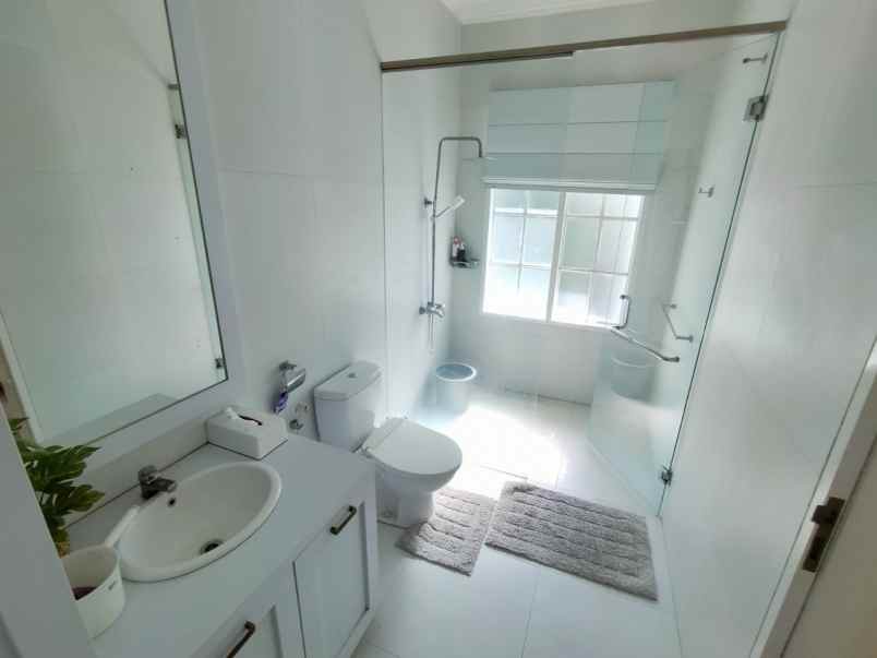 dijual rumah perumahan pondok hijau