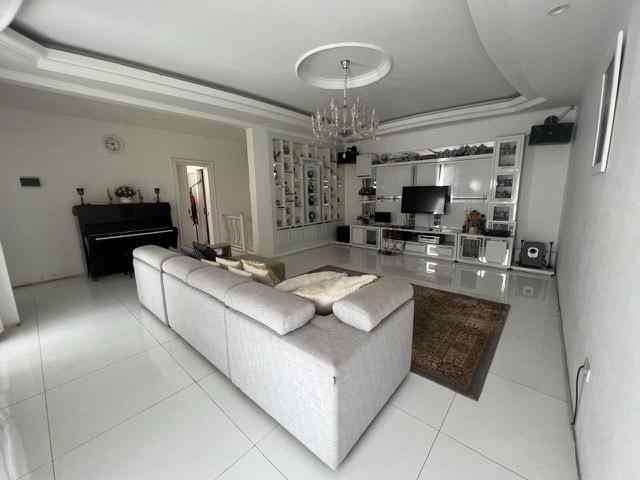 dijual rumah perumahan pondok hijau