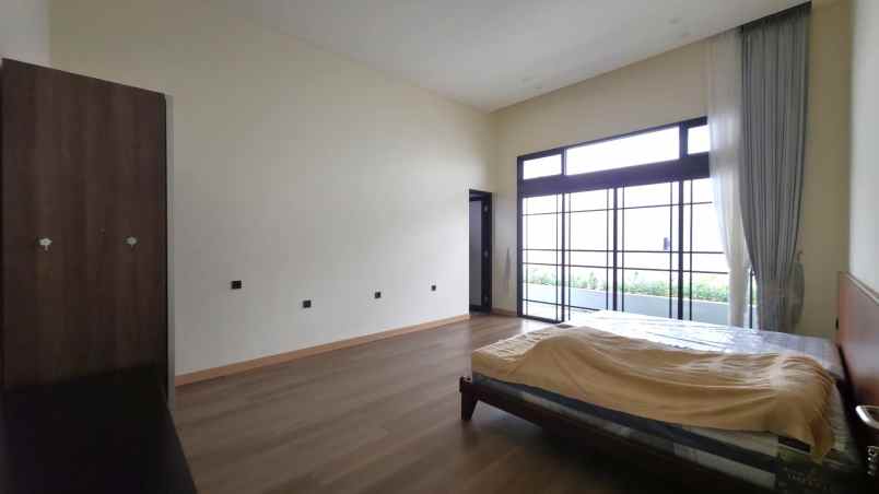 dijual rumah perumahan taman tirta golf