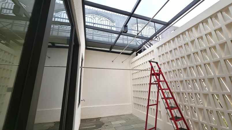 dijual rumah perumahan taman tirta golf