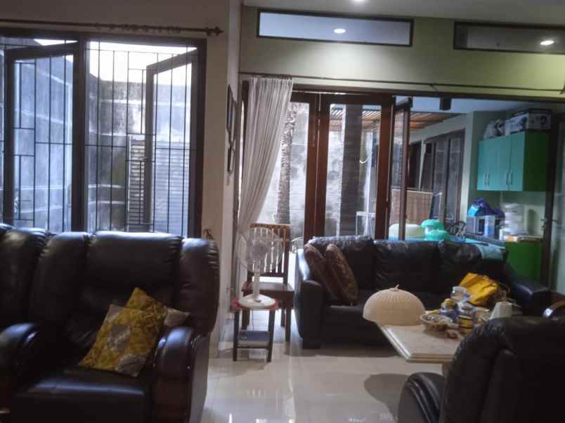 dijual rumah pesona kayangan depok jawa barat