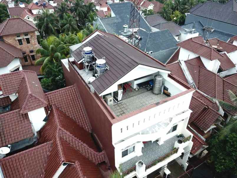 dijual rumah pesona khayangan margonda