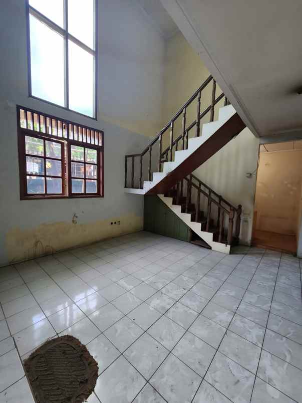 dijual rumah pisangan ciputat timur
