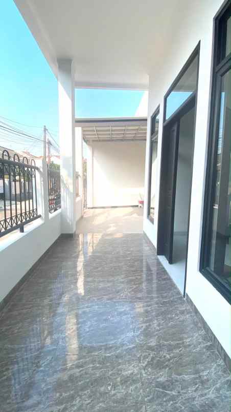 dijual rumah pondk pekayon indah