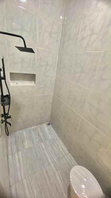 dijual rumah pondk pekayon indah