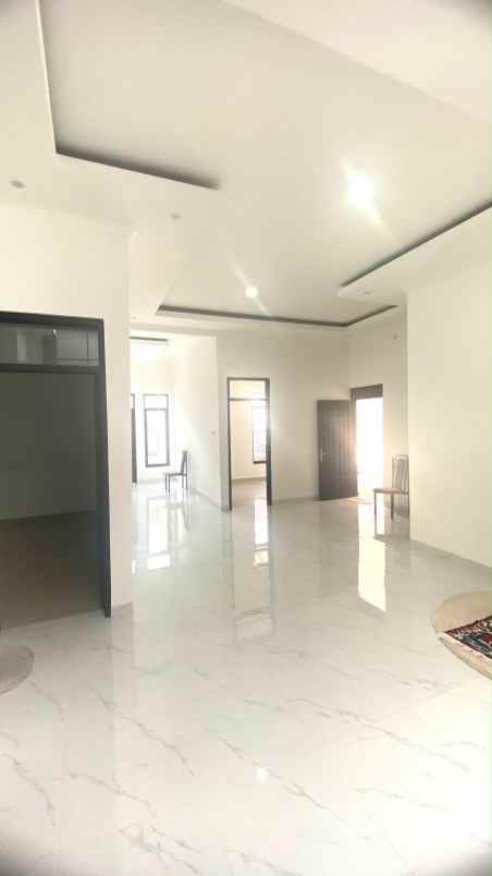 dijual rumah pondk pekayon indah