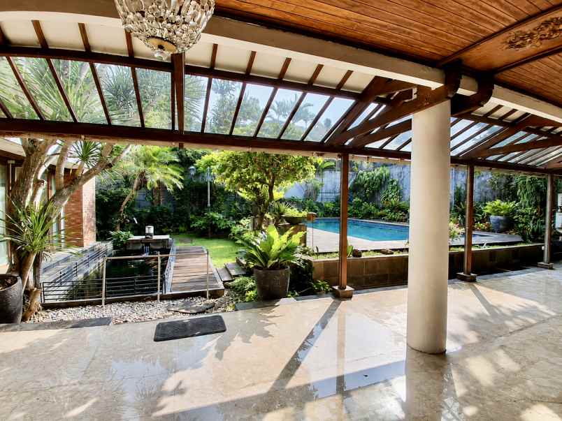 dijual rumah pondok indah
