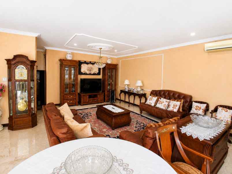 dijual rumah pondok indah