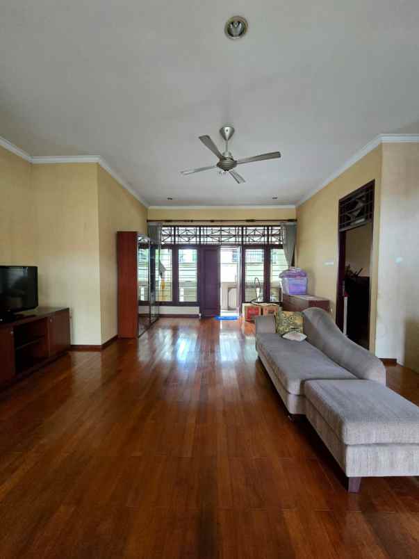 dijual rumah pondok kelapa jakarta timur