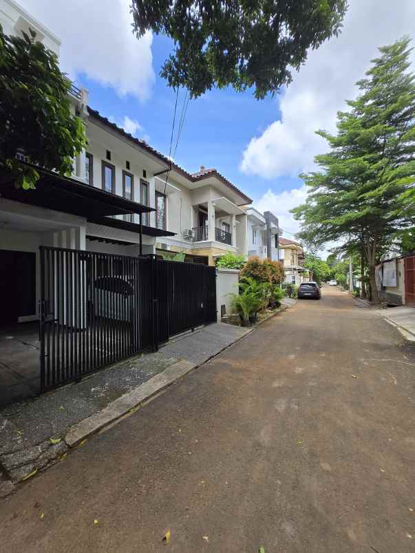 dijual rumah pondok kelapa jaktim