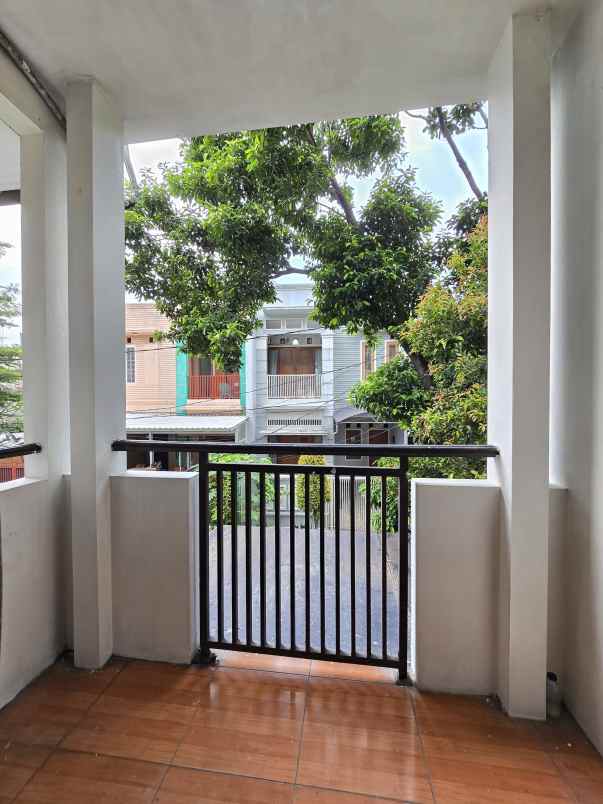 dijual rumah pondok kelapa jaktim