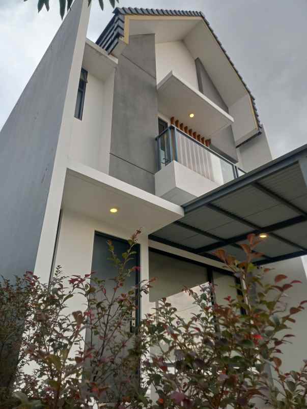 dijual rumah pondok ranji