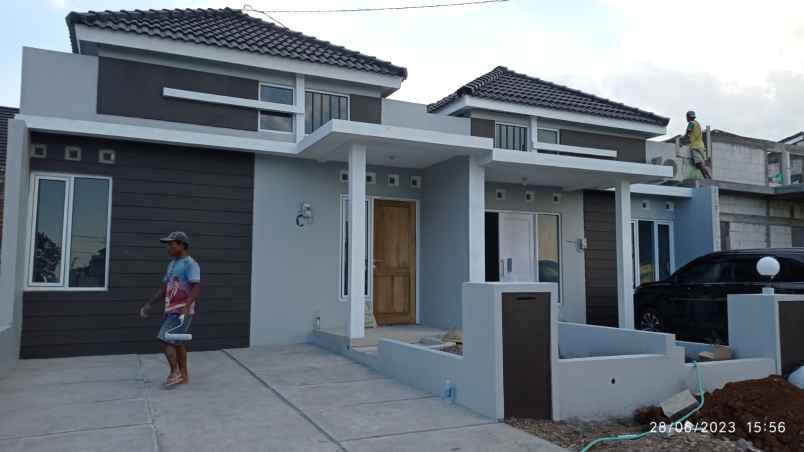 dijual rumah pudakpayung