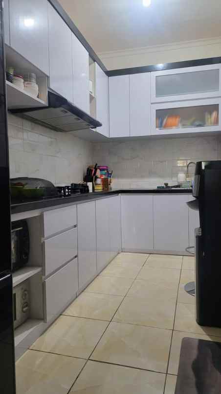 dijual rumah pulomas