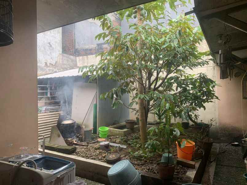 dijual rumah puri anjasmoro jl