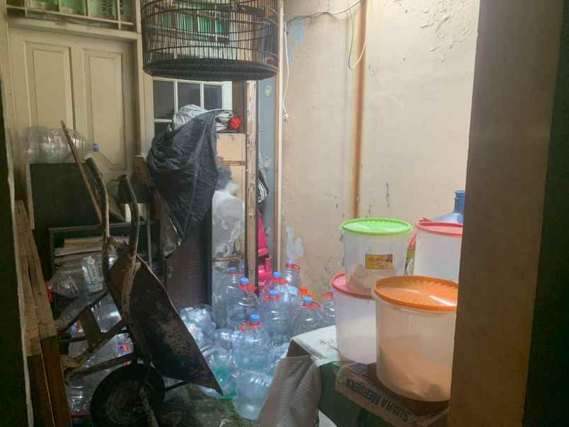 dijual rumah puri anjasmoro jl