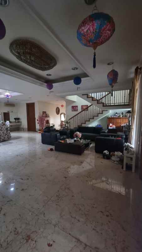 dijual rumah puri indah