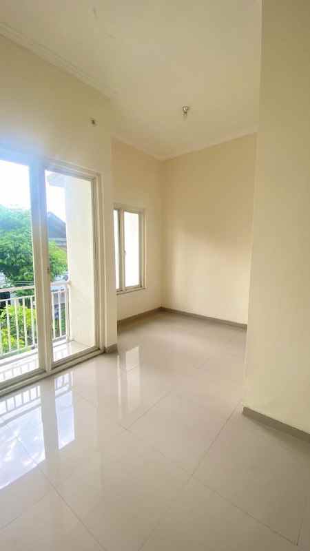 dijual rumah purimas