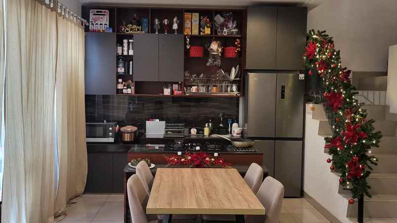 dijual rumah rumah di cluster cleveland