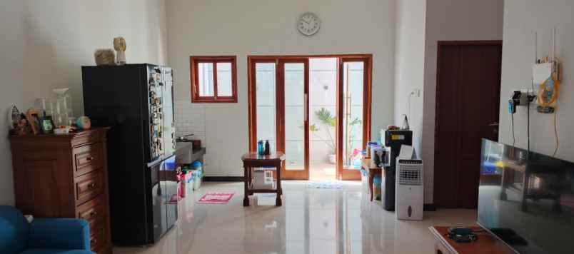 dijual rumah sapphire madani