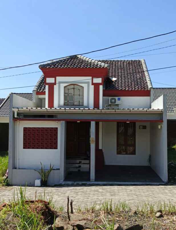 dijual rumah sapphire madani