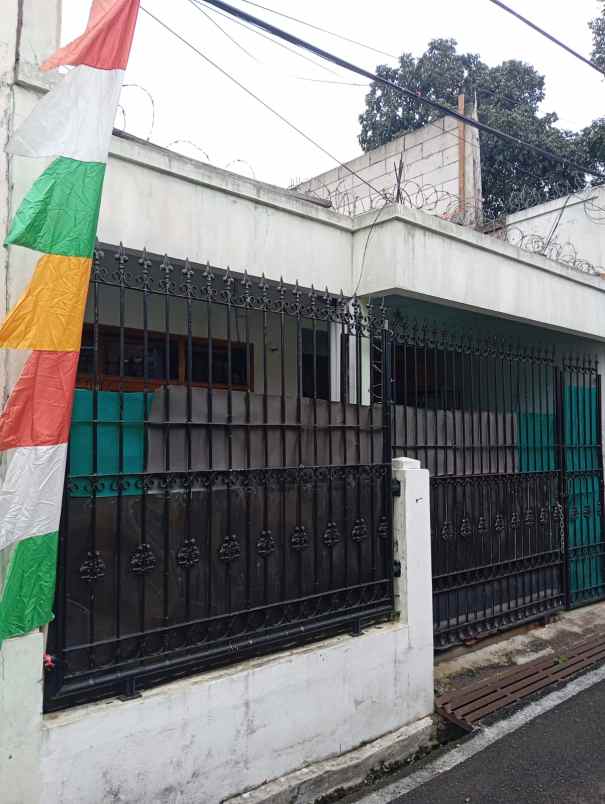 dijual rumah sarijadi bandung