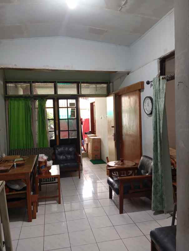 dijual rumah sarijadi bandung
