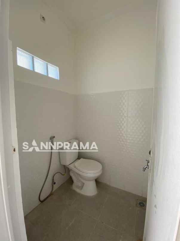 dijual rumah sasak panjang