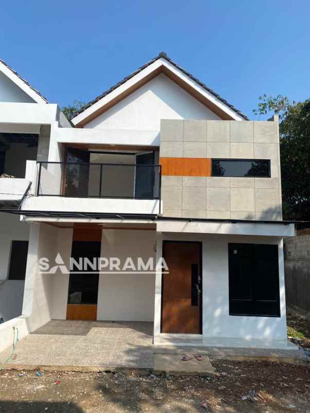 dijual rumah sasak panjang