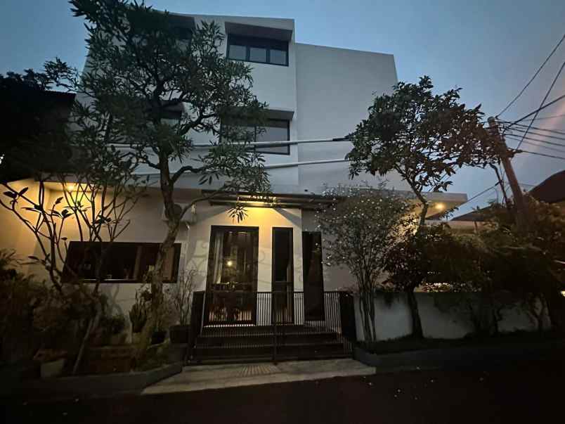 dijual rumah sentul city