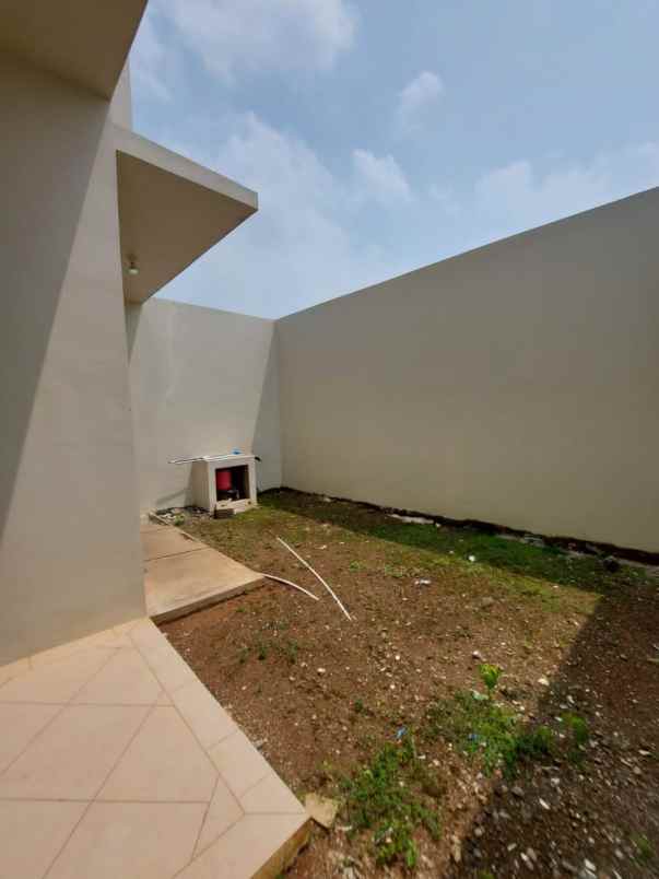 dijual rumah serpong