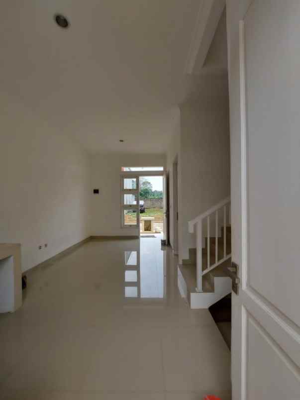 dijual rumah serpong