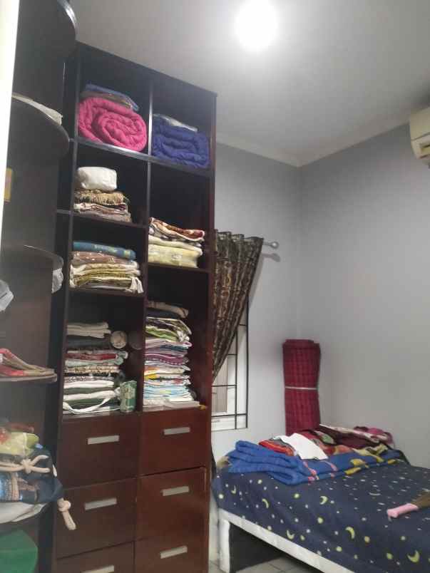 dijual rumah siap huni rapi bersih