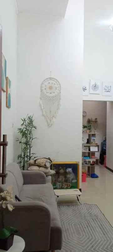 dijual rumah strategis dekat kampus umm ub