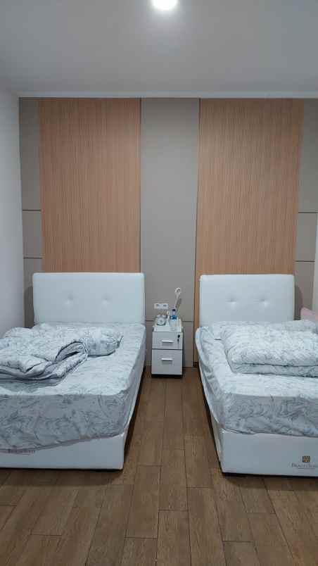 dijual rumah suvarna sutera cluster