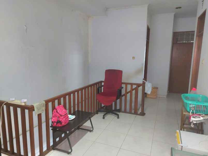 dijual rumah taman buaran indah 1