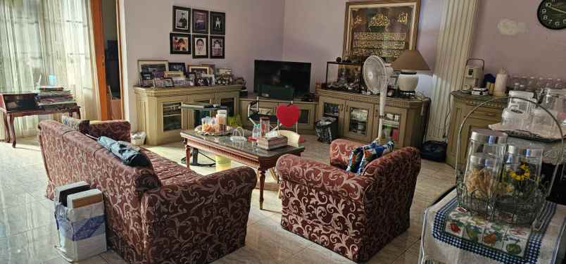 dijual rumah tanjung barat