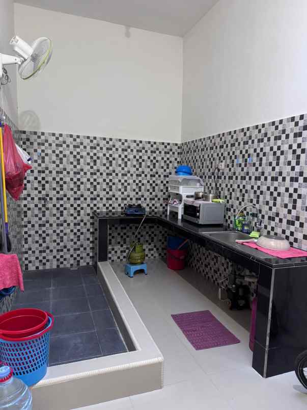 dijual rumah the taman dhika