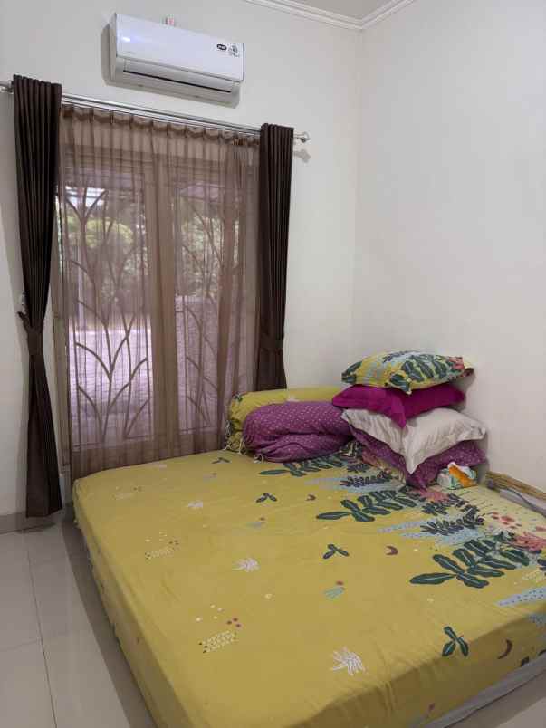 dijual rumah the taman dhika