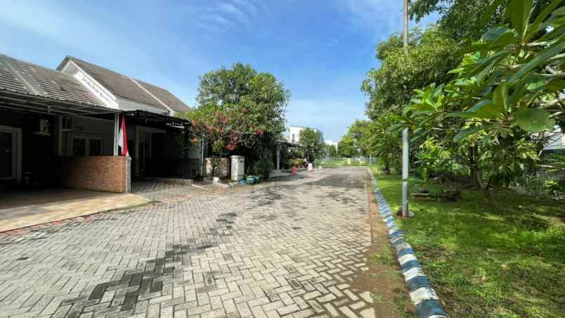 dijual rumah the taman dhika