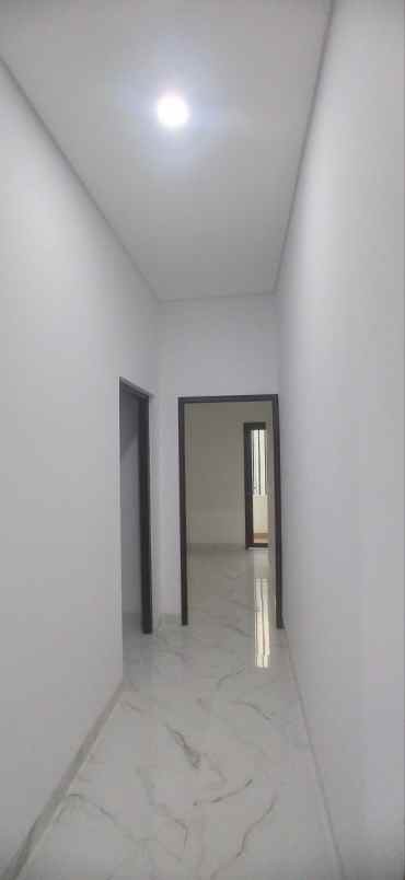 dijual rumah utan kayu