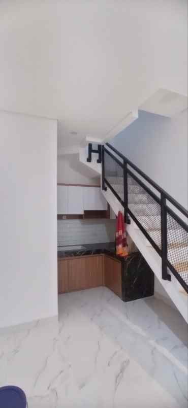 dijual rumah utan kayu