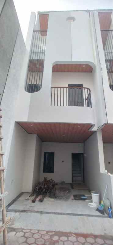dijual rumah utan kayu