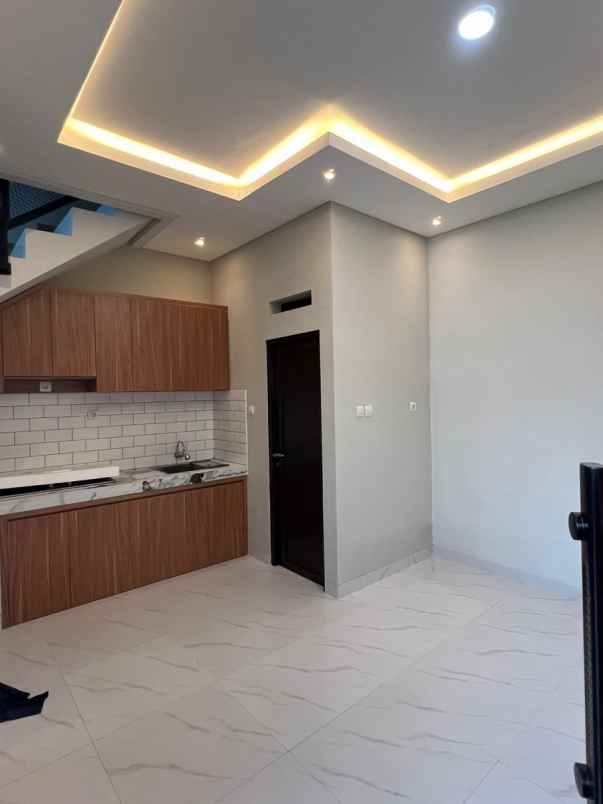 dijual rumah utan kayu matraman jakarta