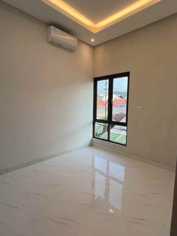 dijual rumah utan kayu matraman jakarta