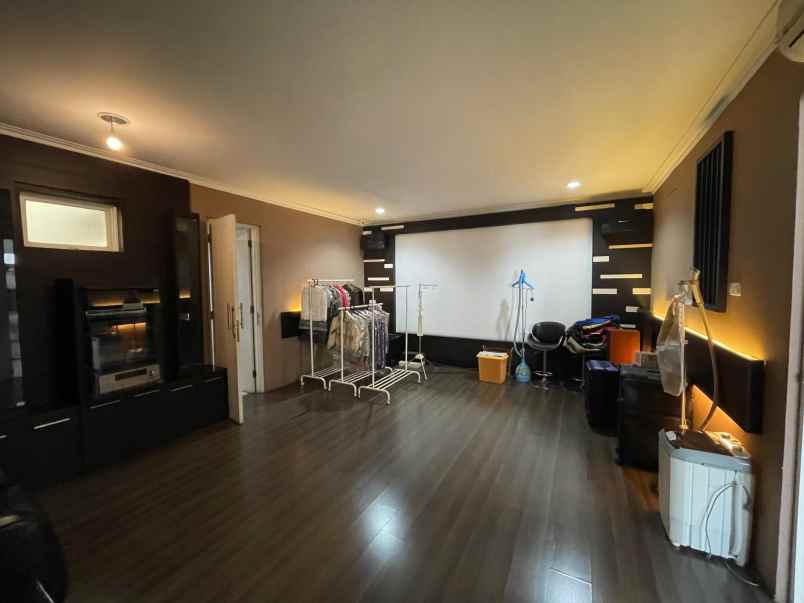 dijual rumah villa artha gading kelapa